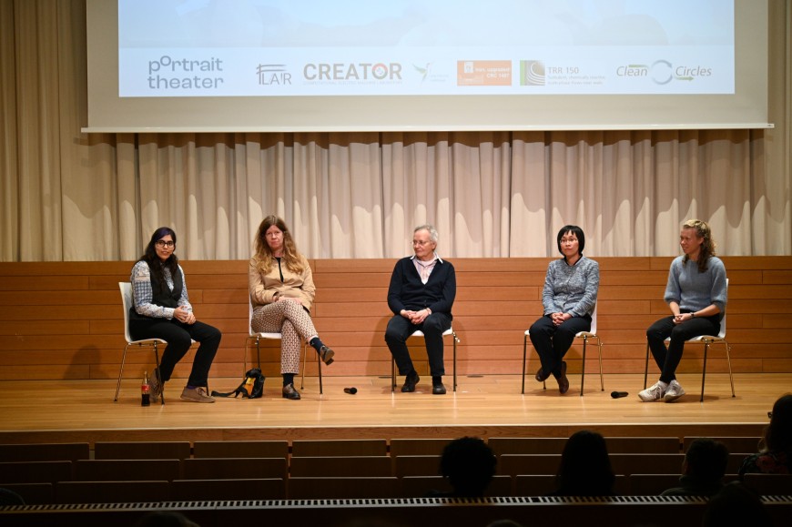 Female scientists of TU Darmstadt and director Sandra Schüddekopf discuss about equal opportunities in the lapse of time 