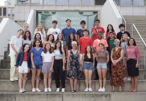 TU0_ING-Woche 2022: Gruppenbild mit TU-Präsidentin Tanja Brühl