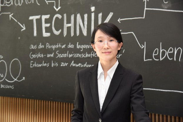Porträtbild Professorin Li Zhang