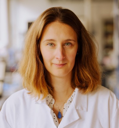 Porträtbild von Greta Szabó vom Team von „Friday Science Bites“ 