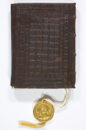 Darmstädter Exemplar der Goldenen Bulle Kaiser Karls IV, (Aurea Bulla). Bild: ULB