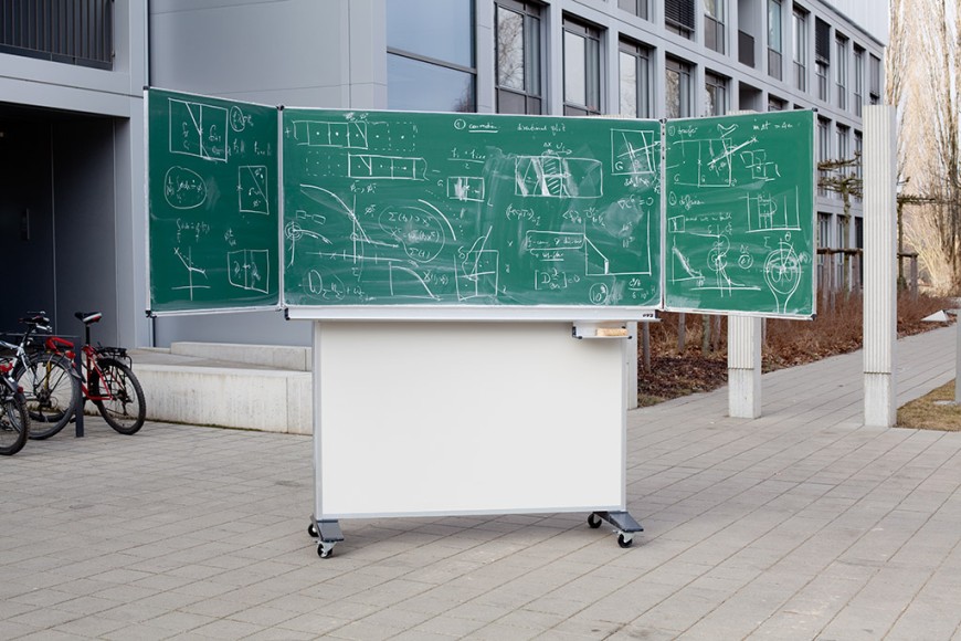 Tafel mit mathematischen Berechnungen. Bild: Katrin Binner
