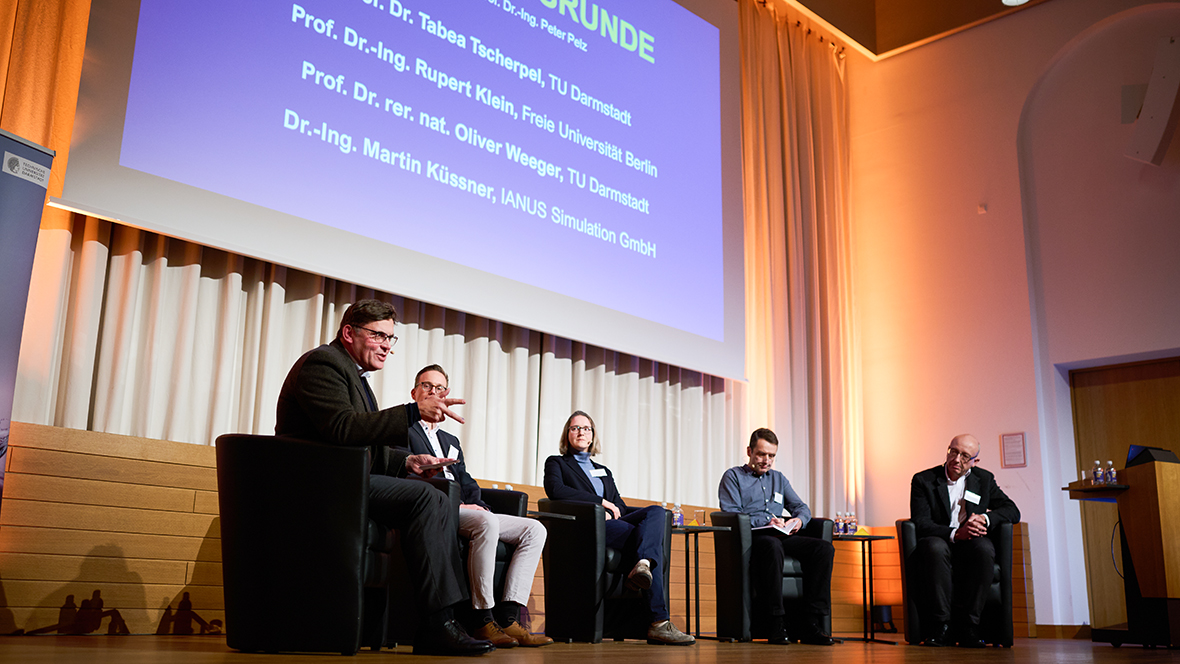 Was müssen die Universitäten tun? Universitäten müssen Kreativität, konstruktive Kritikfähigkiet fördern und Begeisterung entfachen...