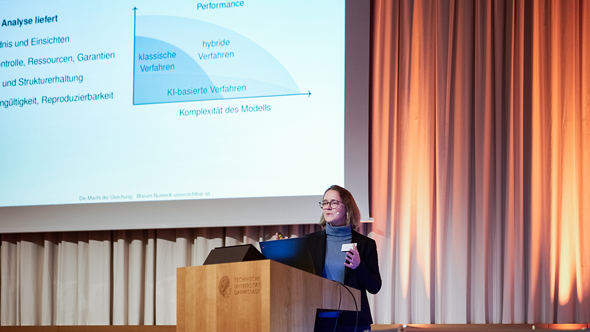 Ohne Physik bleibt jede Simulation blind: Nur robuste numerische Methoden machen digitale Modelle verlässlich, lautete das Plädoyer von Prof. Tscherpel. 