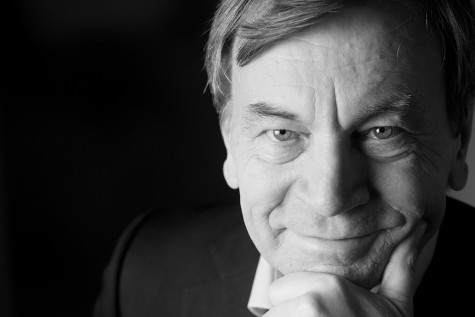 SW-Porträt von Prof. Manfred Hegger.