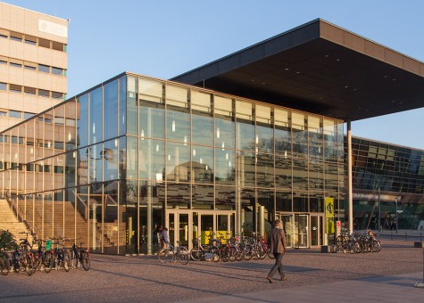 karo 5, zentrales Eingangsgebäude der TU Darmstadt. Bild: Jan-Christoph Hartung