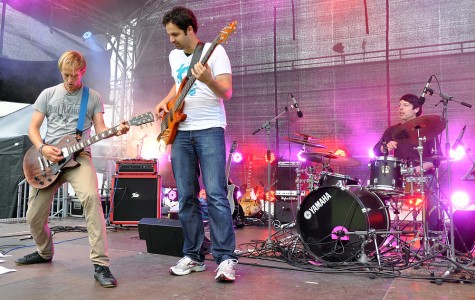 Rockband Cavebeats auf der Bühne. Bild: Patrick Bal