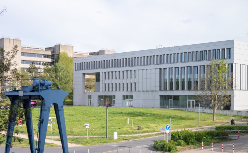 TU Darmstadt Campus Lichtwiese Maschinenbau und Bibliothek
